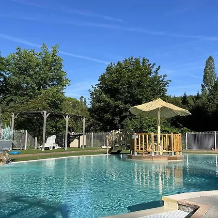 Kemp Mobil-home Confortable Avec Terrasse Pour 6 Personnes - Api-1-52-836 *