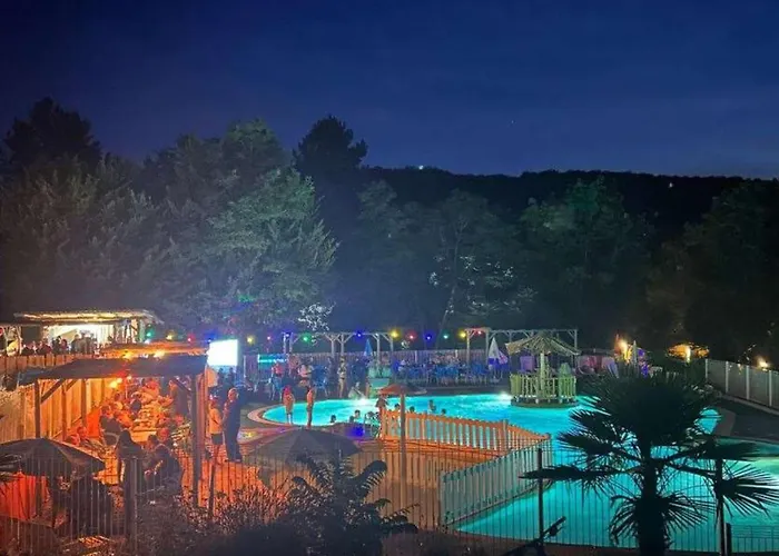 Mobil-home Confortable Avec Terrasse Pour 6 Personnes - Api-1-52-836 Campsite La Cassagne